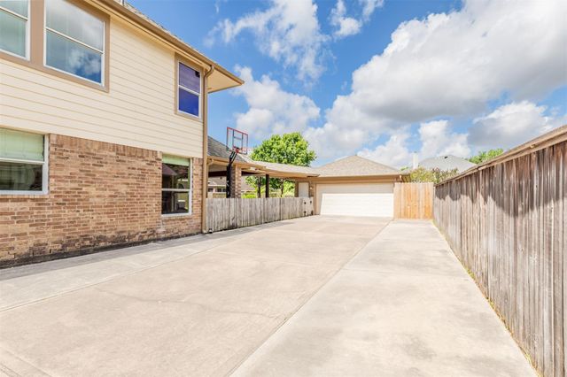 1206 Paralee Drive, Katy, TX 77494