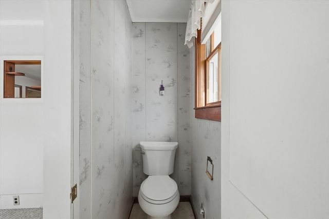 129 Whittier Rd, Haverhill, MA 01830