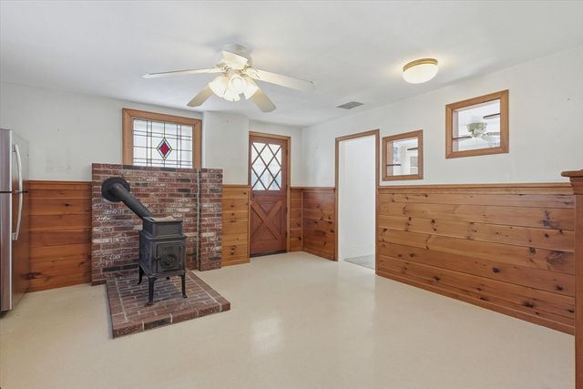 129 Whittier Rd, Haverhill, MA 01830