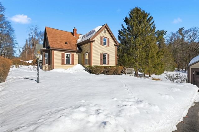 129 Whittier Rd, Haverhill, MA 01830