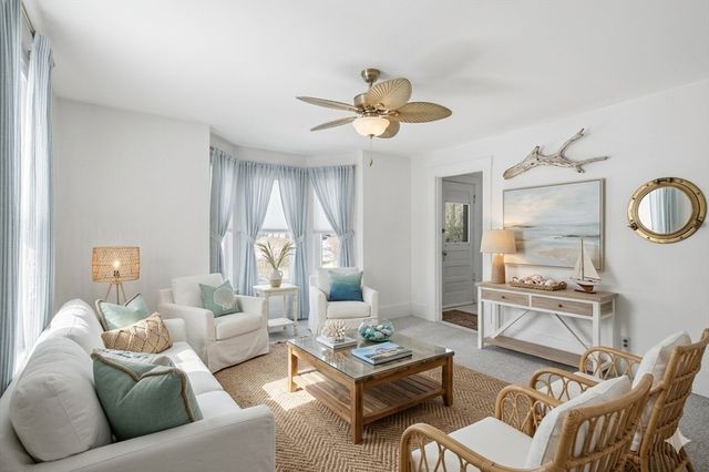 129 Whittier Rd, Haverhill, MA 01830