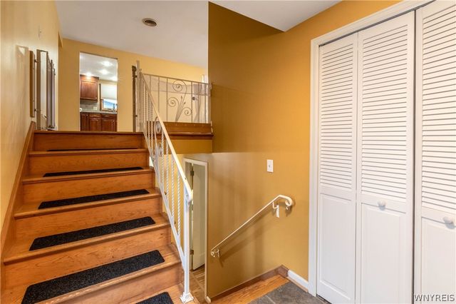 223 Robin Hill Drive, Amherst, NY 14221