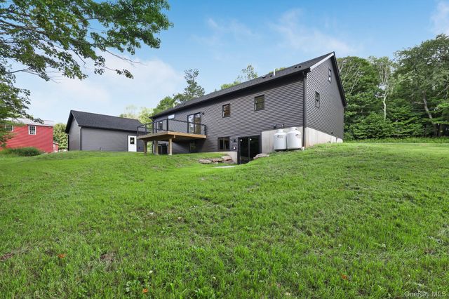 375 Breezy Hill Road, Parksville, NY 12768