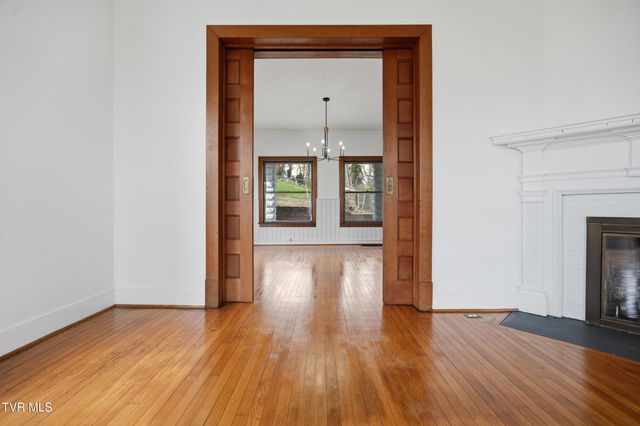 243 Northwest Mason Place, Abingdon, VA 24210