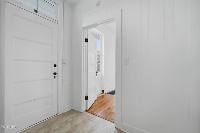 243 Northwest Mason Place, Abingdon, VA 24210