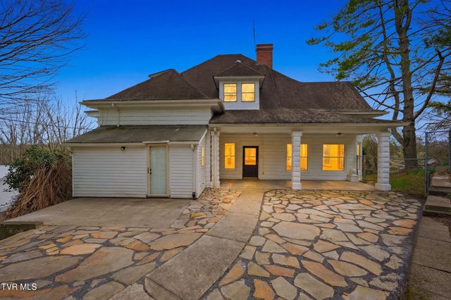 243 Northwest Mason Place, Abingdon, VA 24210