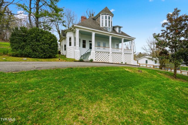 243 Northwest Mason Place, Abingdon, VA 24210