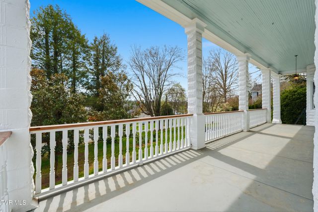 243 Northwest Mason Place, Abingdon, VA 24210