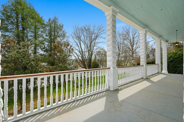 243 Northwest Mason Place, Abingdon, VA 24210