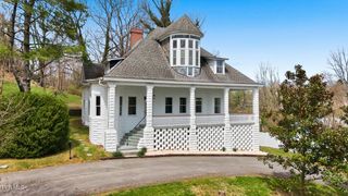 243 Northwest Mason Place, Abingdon, VA 24210