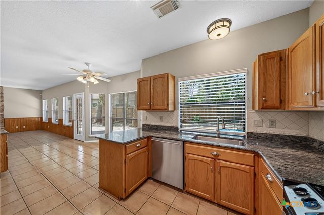 2326 Oak Castle, San Antonio, TX 78232