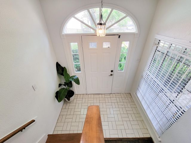 2220 Bering Drive 12, Houston, TX 77057