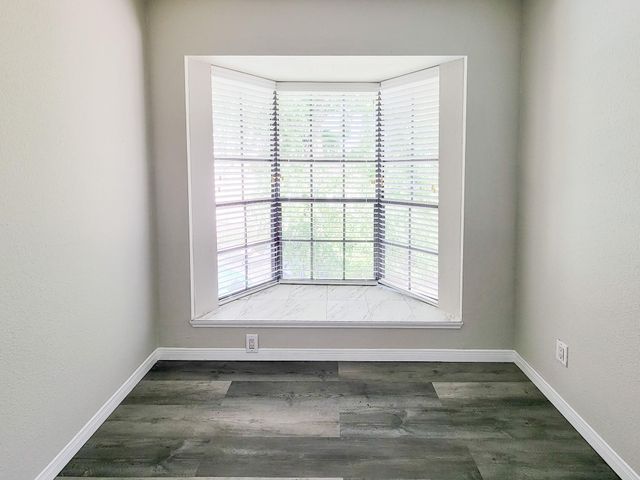2220 Bering Drive 12, Houston, TX 77057