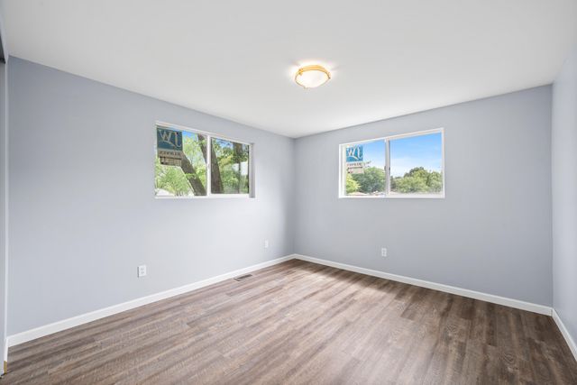 71 Lincoln Avenue, Hobart, IN 46342