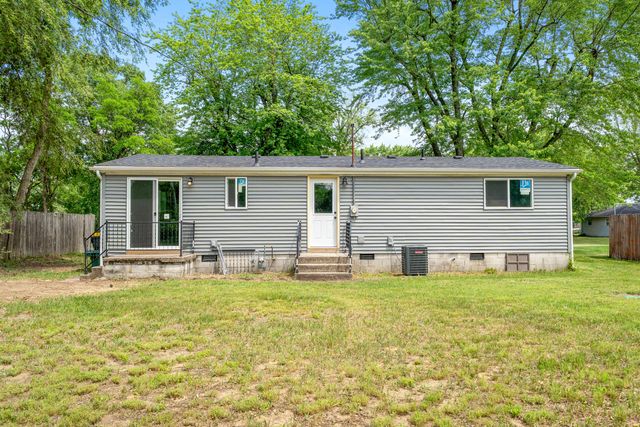 71 Lincoln Avenue, Hobart, IN 46342