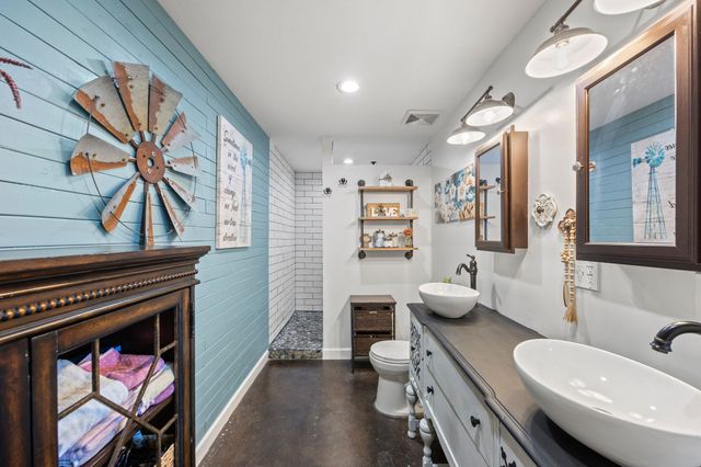 2588 County Road 2510, Quinlan, TX 75474