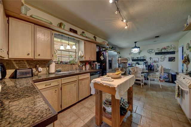 4041 FM 389, Brenham, TX 77833