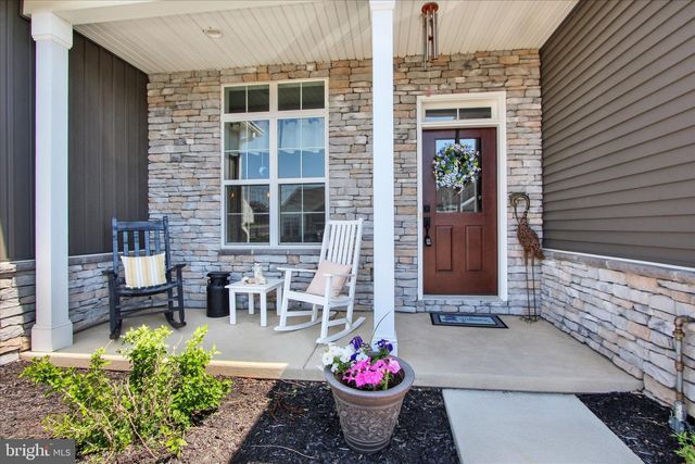 800 AURORA DRIVE, Mechanicsburg, PA 17055