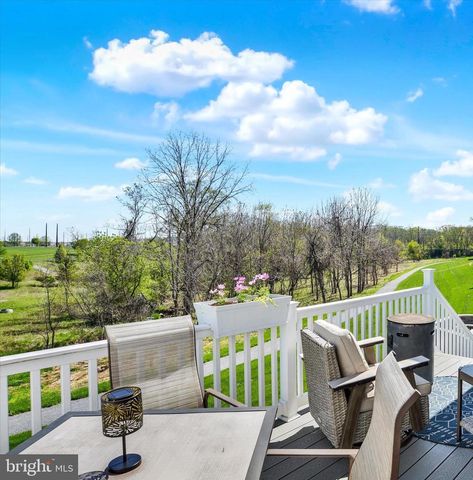 800 AURORA DRIVE, Mechanicsburg, PA 17055