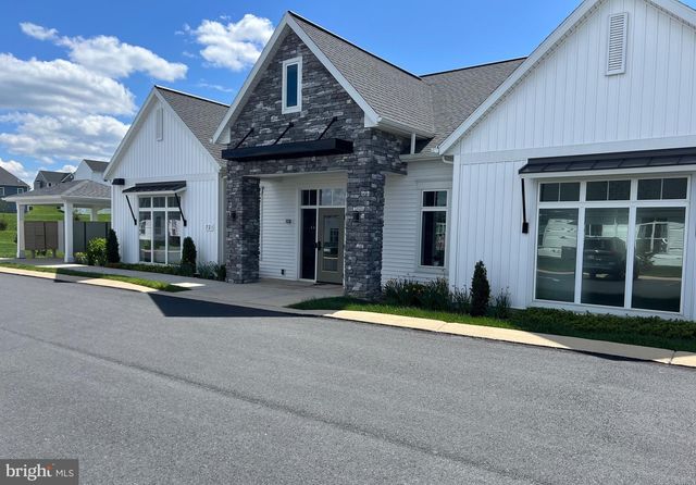 800 AURORA DRIVE, Mechanicsburg, PA 17055