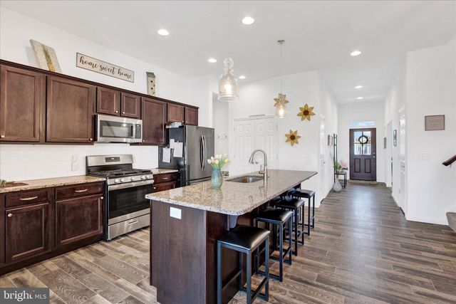 800 AURORA DRIVE, Mechanicsburg, PA 17055