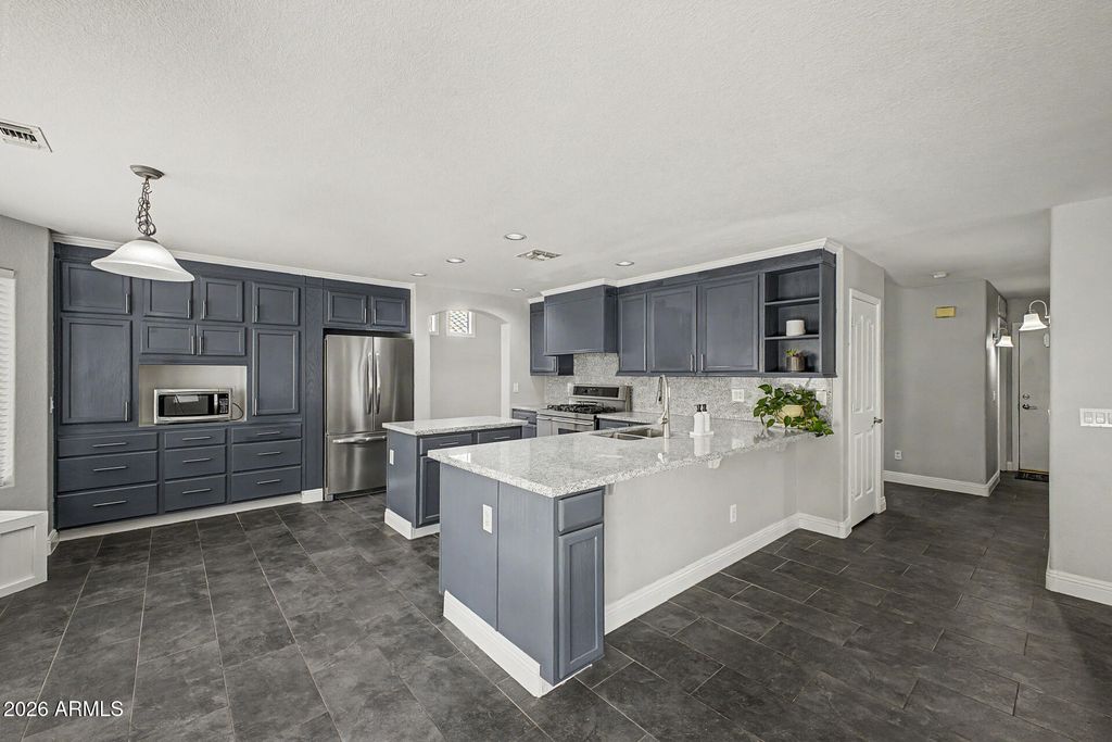 1098 S ROCA Street, Gilbert, AZ 85296 — photo 3