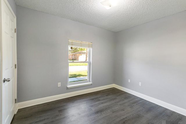 1532 Outrigger Dr, Baton Rouge, LA 70816