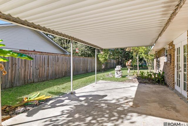 1532 Outrigger Dr, Baton Rouge, LA 70816