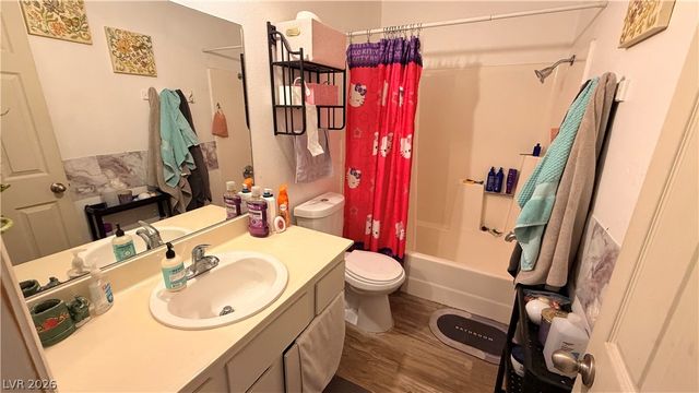 5775 Blue Sea Street, Las Vegas, NV 89110