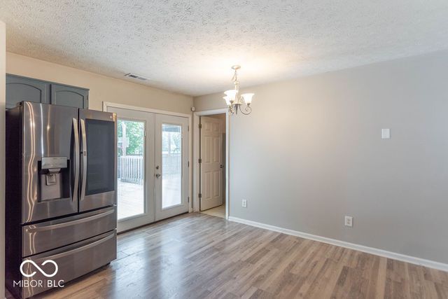 5805 Decatur Ridge Drive, Indianapolis, IN 46221