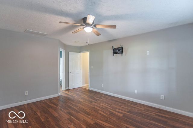 5805 Decatur Ridge Drive, Indianapolis, IN 46221