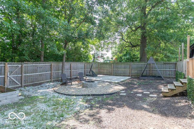 5805 Decatur Ridge Drive, Indianapolis, IN 46221