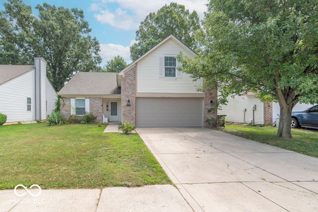5805 Decatur Ridge Drive, Indianapolis, IN 46221