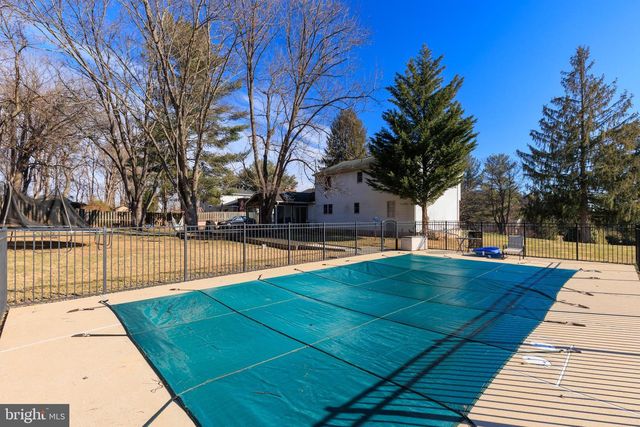 13722 BARBERRY WAY, Sykesville, MD 21784