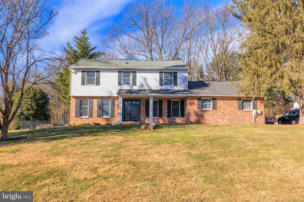 13722 BARBERRY WAY, Sykesville, MD 21784