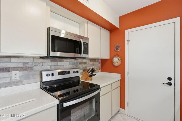 1985 S San Vincent Drive, Green Valley, AZ 85614