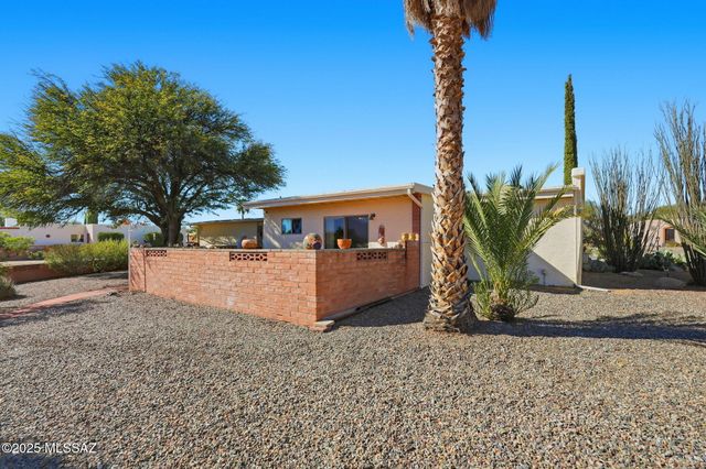 1985 S San Vincent Drive, Green Valley, AZ 85614