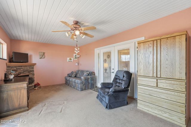 1985 S San Vincent Drive, Green Valley, AZ 85614