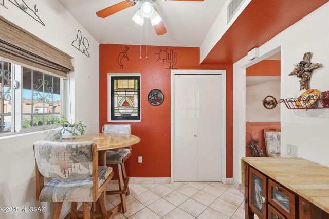 1985 S San Vincent Drive, Green Valley, AZ 85614