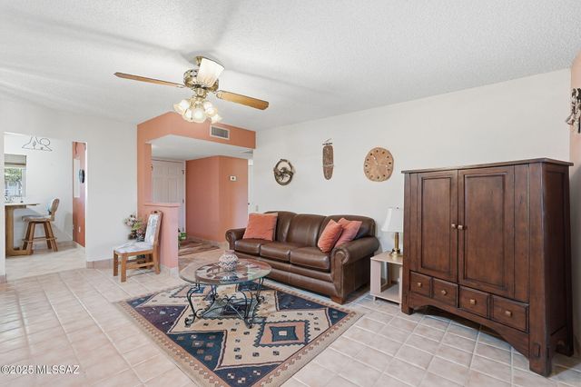 1985 S San Vincent Drive, Green Valley, AZ 85614