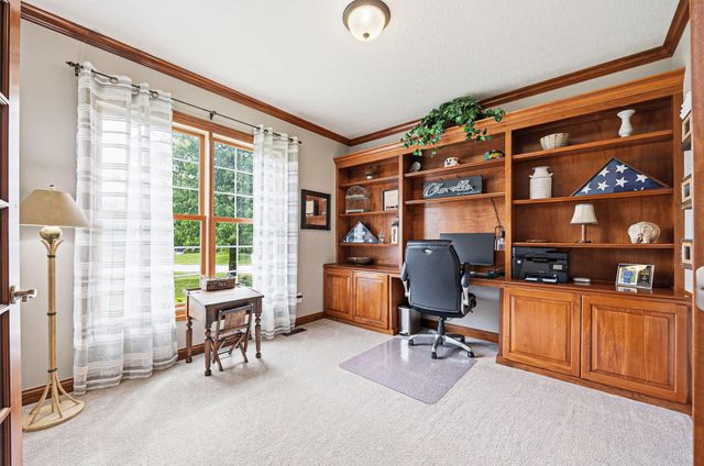 2643 Sandhurst Drive, Lewis Center, OH 43035
