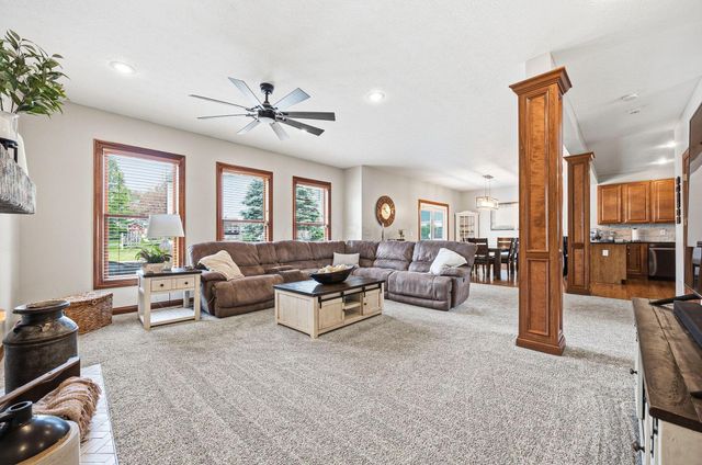 2643 Sandhurst Drive, Lewis Center, OH 43035