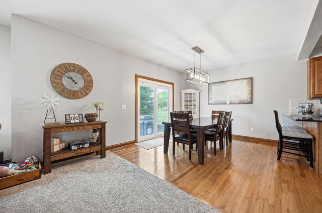 2643 Sandhurst Drive, Lewis Center, OH 43035