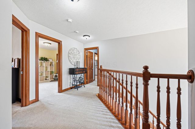 2643 Sandhurst Drive, Lewis Center, OH 43035