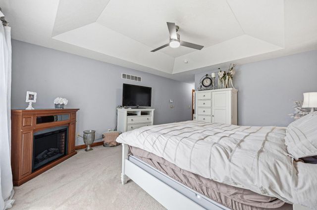 2643 Sandhurst Drive, Lewis Center, OH 43035