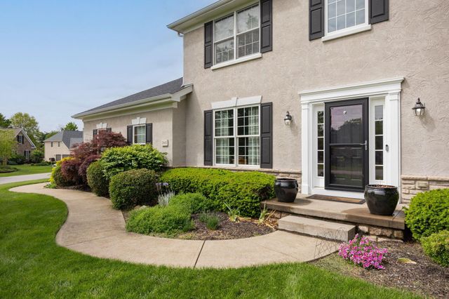 2643 Sandhurst Drive, Lewis Center, OH 43035