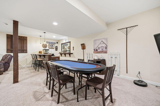 2643 Sandhurst Drive, Lewis Center, OH 43035