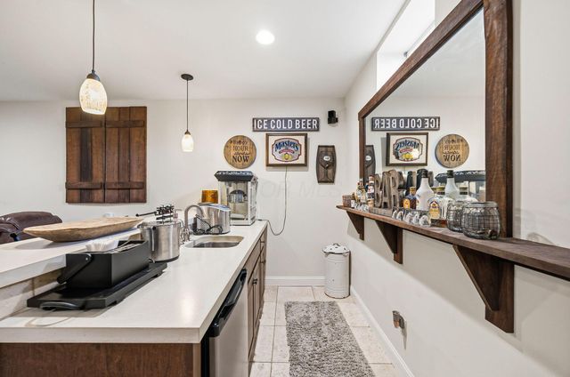 2643 Sandhurst Drive, Lewis Center, OH 43035