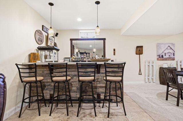 2643 Sandhurst Drive, Lewis Center, OH 43035