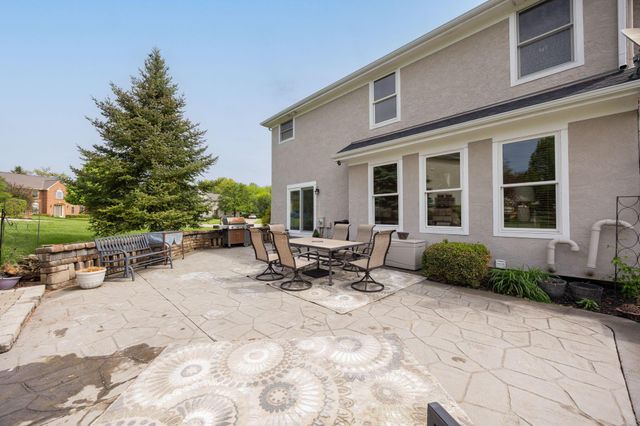 2643 Sandhurst Drive, Lewis Center, OH 43035